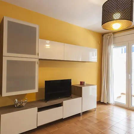 Lets Holidays Carbonera 2 Apartment *